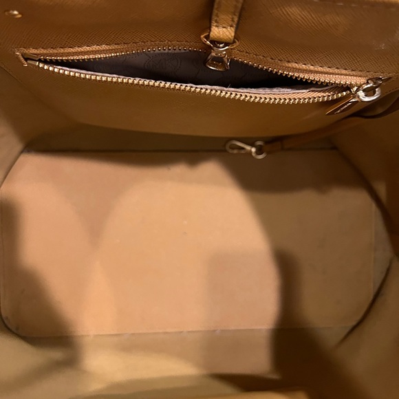 Michael Kors Women's Jet Set Travel Large Logo Tote Bag - Picture 6 of 6